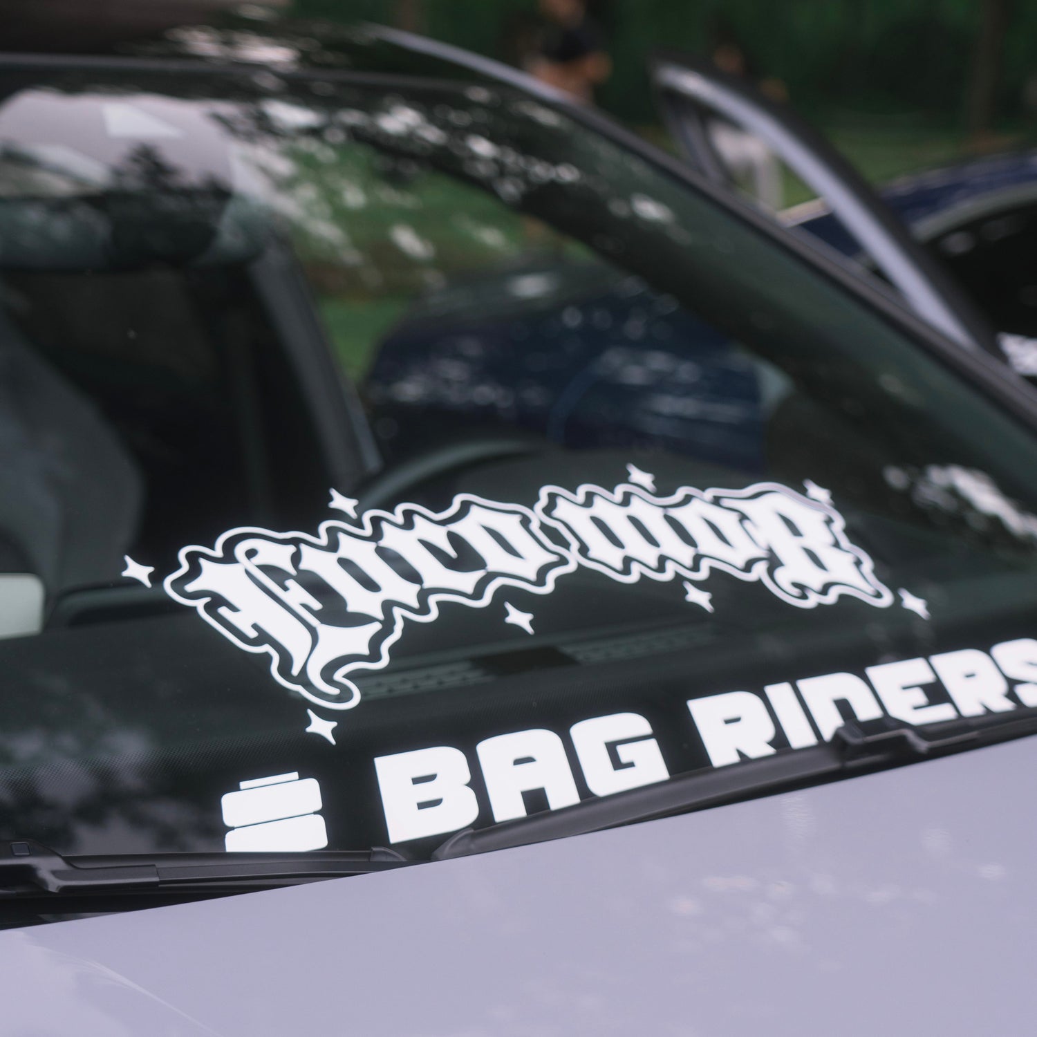 BANNERS/DECALS